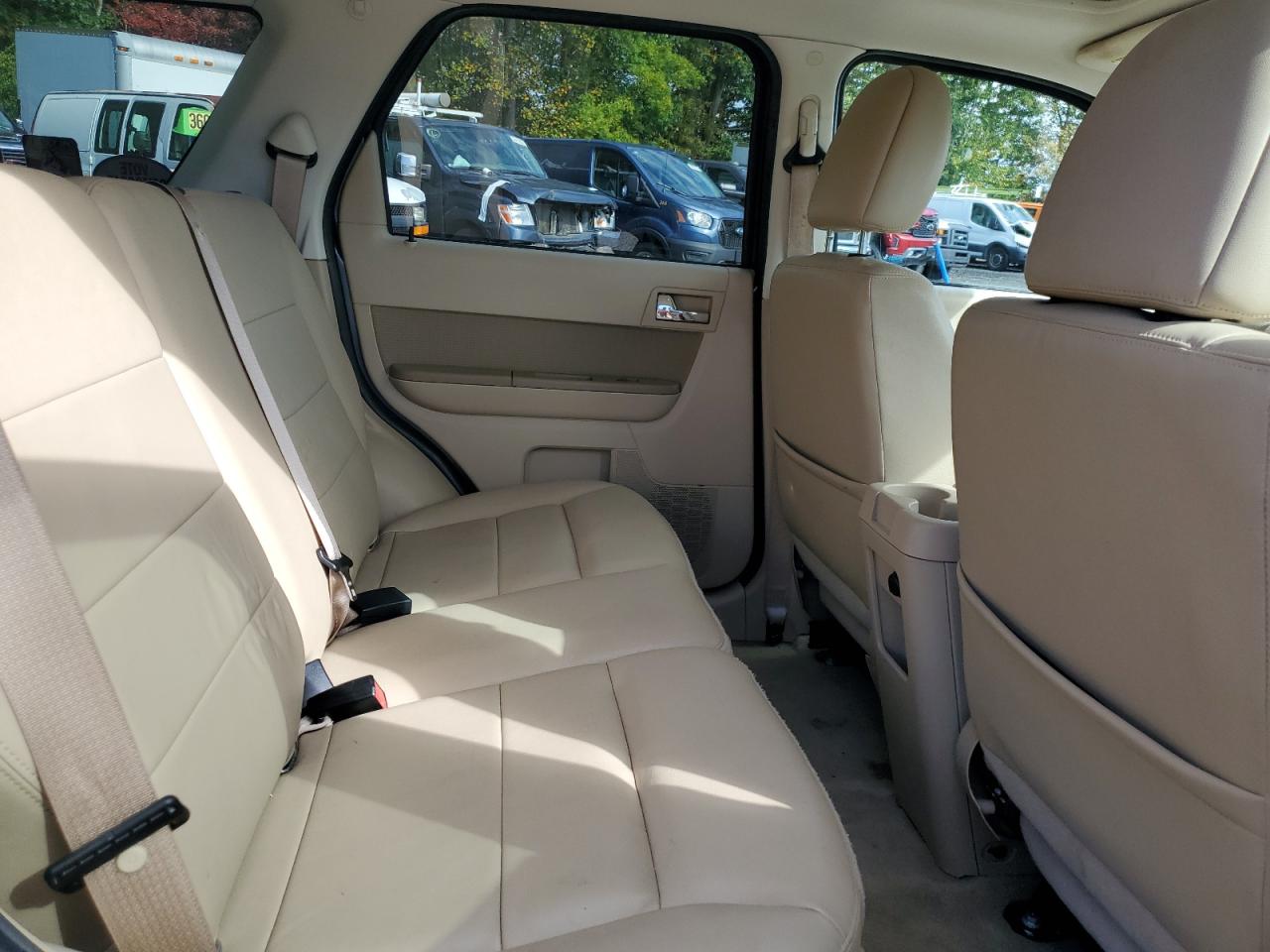 2010 Ford Escape Limited VIN: 1FMCU9E74AKD36408 Lot: 85686335