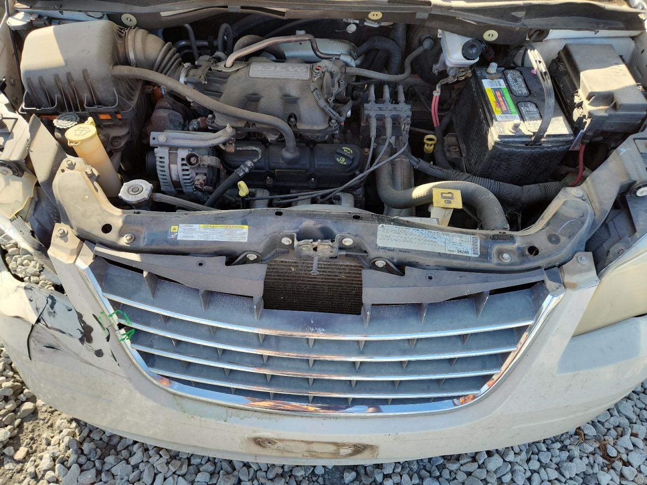 2010 Chrysler Town & Country Lx VIN: 2A4RR4DE3AR151801 Lot: 87070305