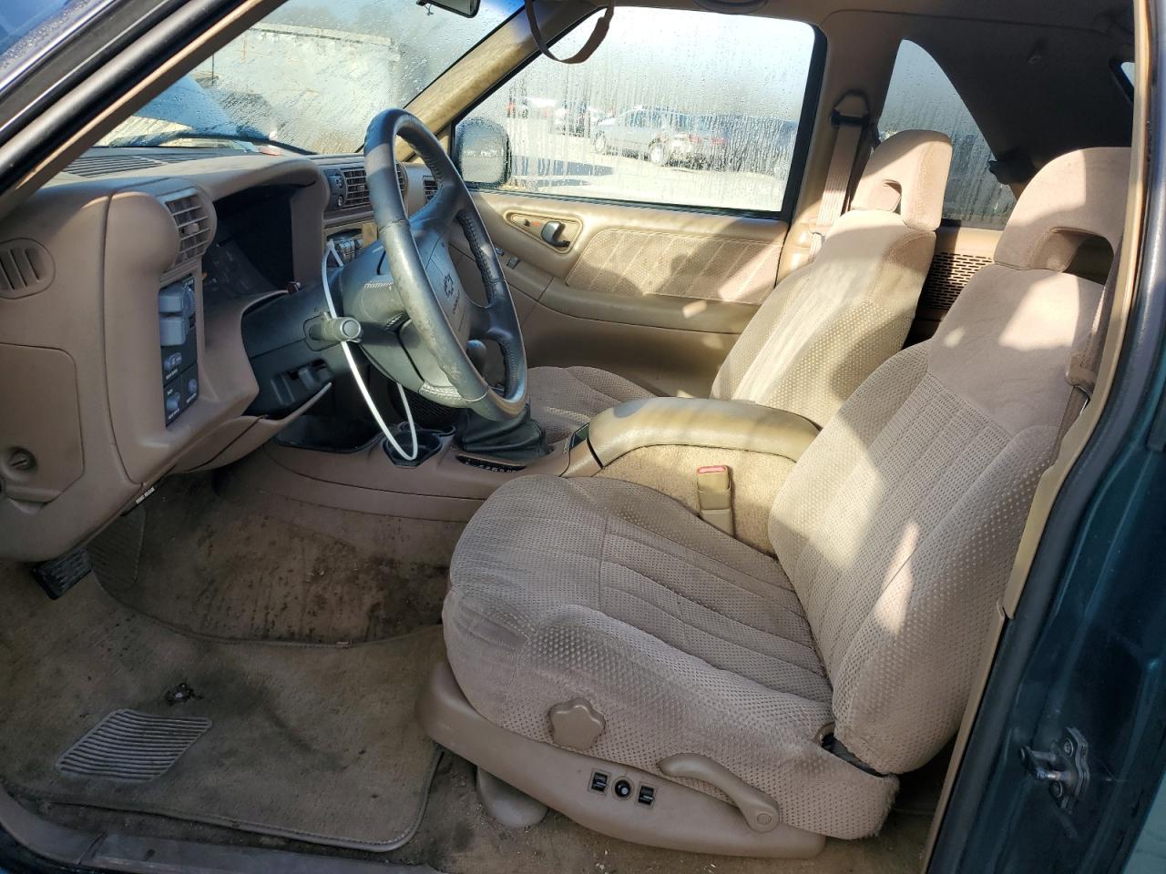 1997 Chevrolet Blazer VIN: 1GNCT18W6VK121296 Lot: 86442035