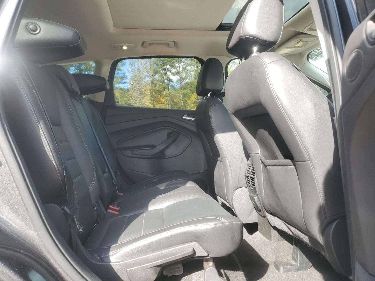 2016 Ford Escape Titanium VIN: 1FMCU9J95GUB85843 Lot: 90333445