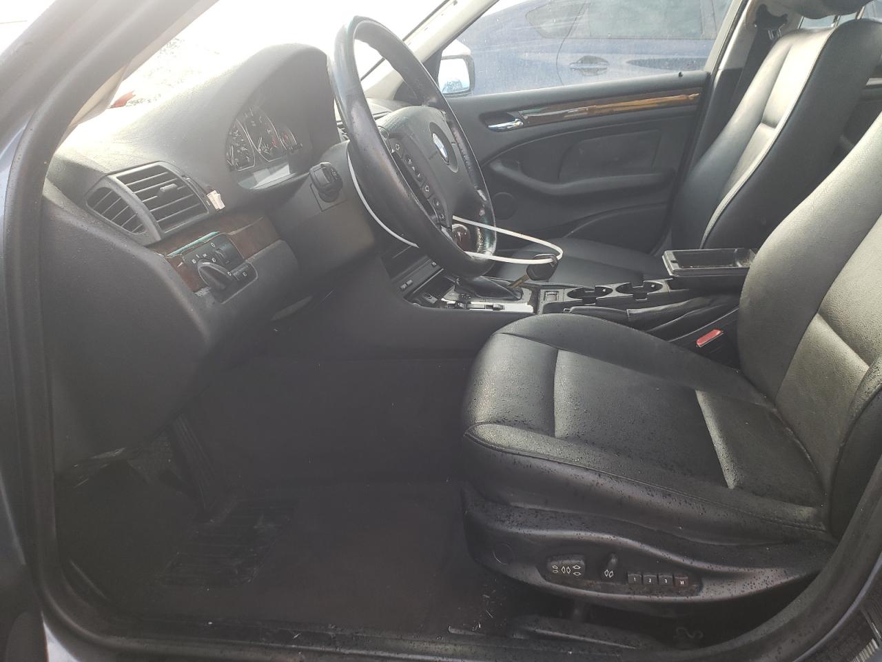 2003 BMW 325 I VIN: WBAET374X3NJ23977 Lot: 90474555