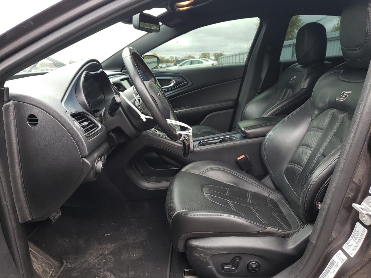 2016 Chrysler 200 S VIN: 1C3CCCBG5GN177273 Lot: 89468055