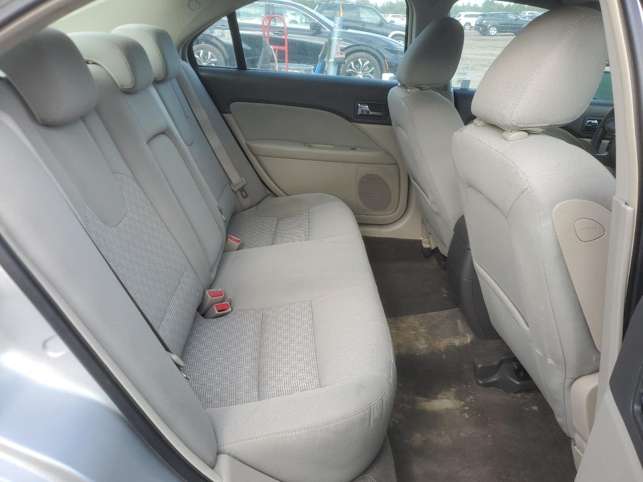 2010 Ford Fusion Se VIN: 3FAHP0HA3AR388165 Lot: 71813855