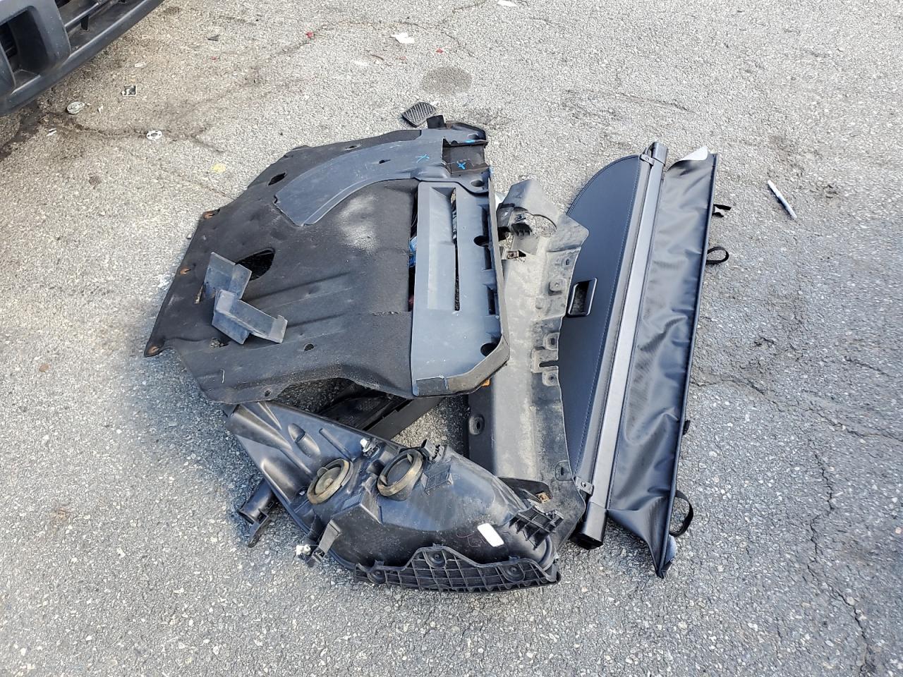 2014 Ford Escape Titanium VIN: 1FMCU9JX0EUB19924 Lot: 85567815