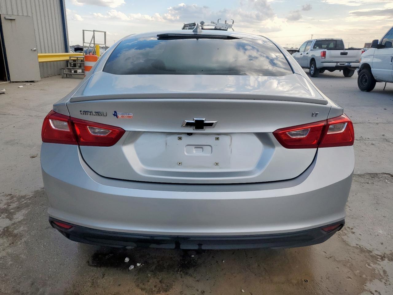 2018 Chevrolet Malibu Lt VIN: 1G1ZD5ST9JF106373 Lot: 85339755