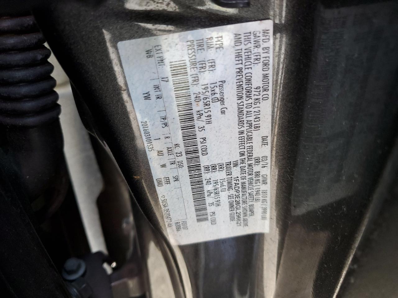 2016 Ford Focus S VIN: 1FADP3E28GL296621 Lot: 85070915