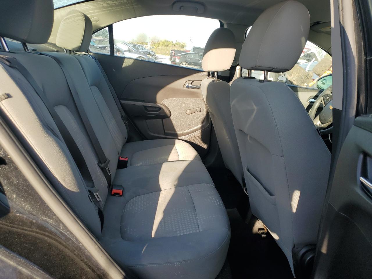 2014 Chevrolet Sonic Ls VIN: 1G1JA5SH2E4112843 Lot: 84781145