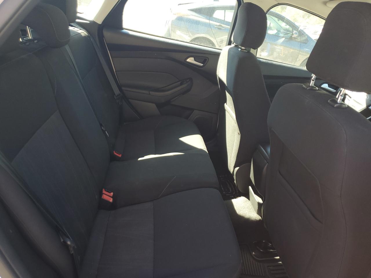 2017 Ford Focus Se VIN: 1FADP3K23HL346895 Lot: 85887635