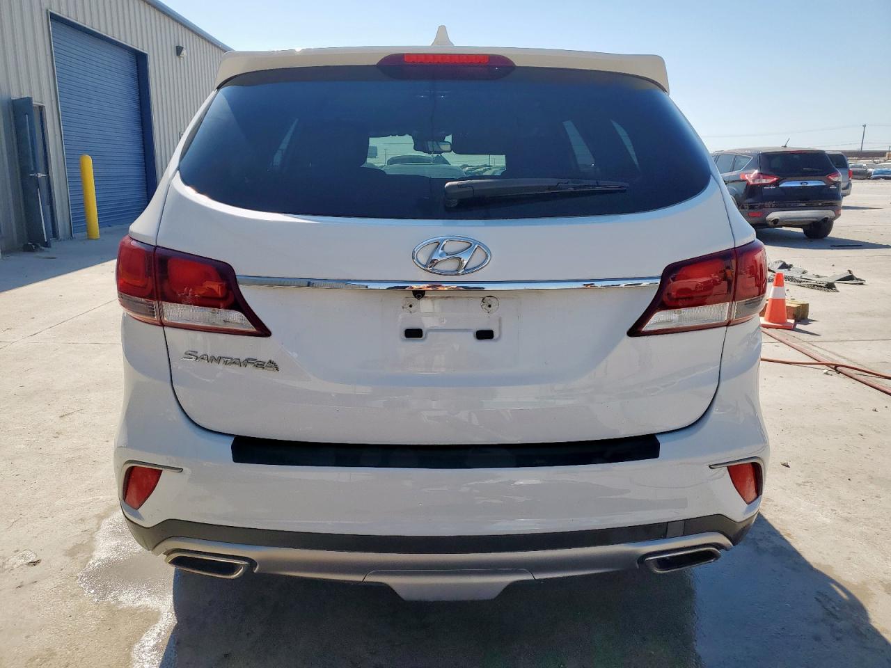 2017 Hyundai Santa Fe Se VIN: KM8SM4HF2HU228966 Lot: 85579095