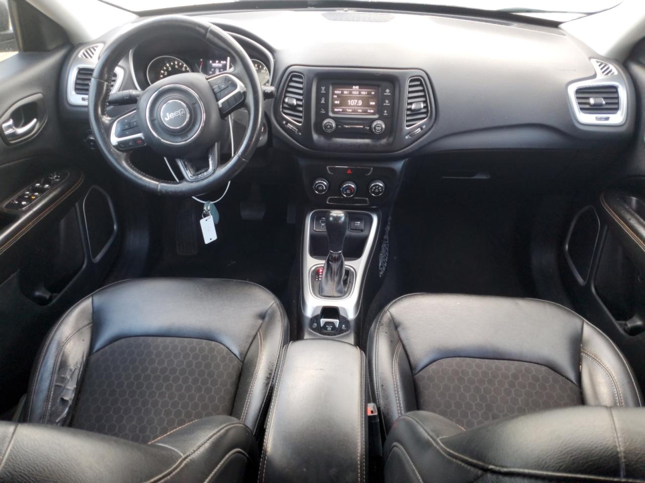 2018 Jeep Compass Latitude VIN: 3C4NJCBB4JT293392 Lot: 86711045