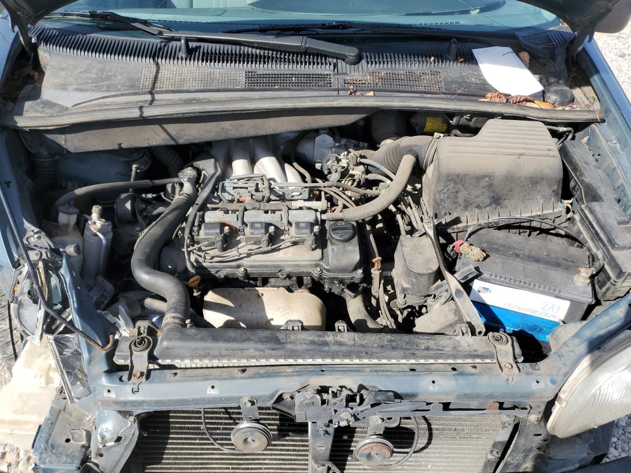 2000 Toyota Sienna Le VIN: 4T3ZF13C1YU260724 Lot: 82685775