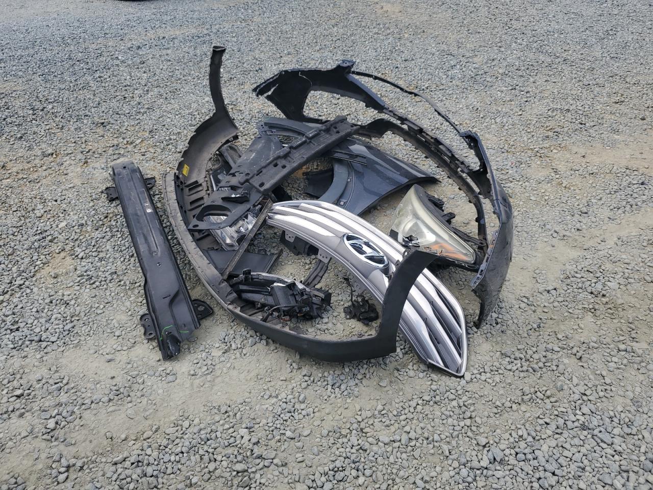 2017 Hyundai Santa Fe Sport VIN: 5NMZU3LB2HH031675 Lot: 81926195