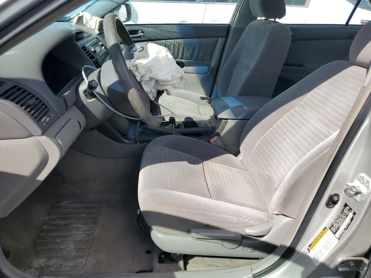 2005 Toyota Camry Le VIN: 4T1BE32K95U381773 Lot: 85305405