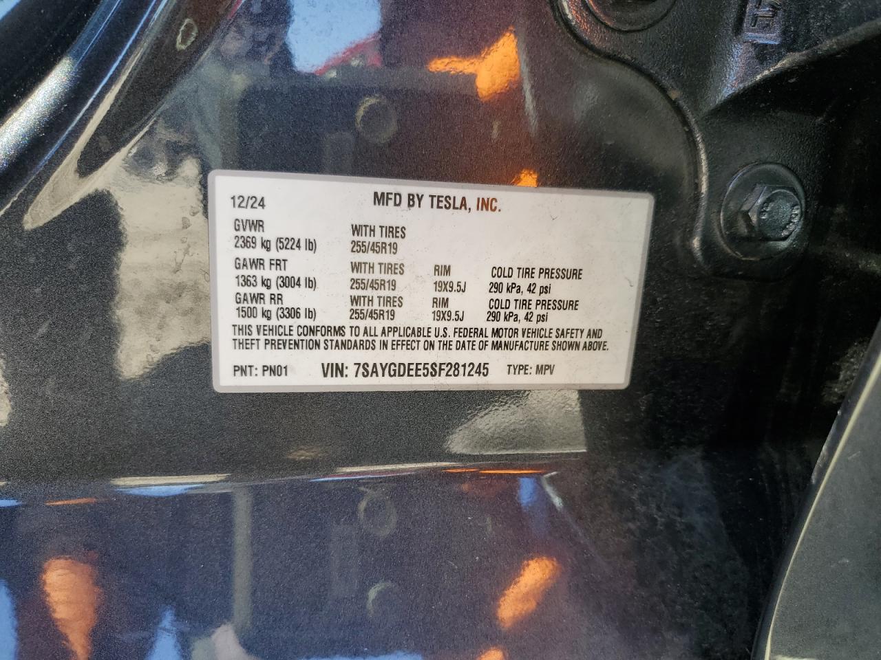2025 Tesla Model Y VIN: 7SAYGDEE5SF281245 Lot: 87102205