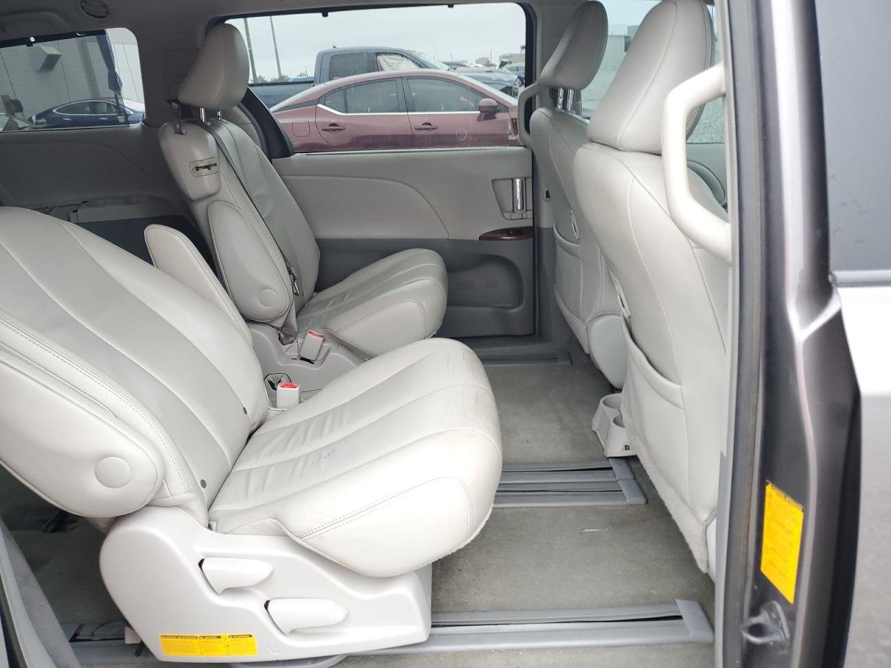 2014 Toyota Sienna Xle VIN: 5TDYK3DC2ES488732 Lot: 86217165