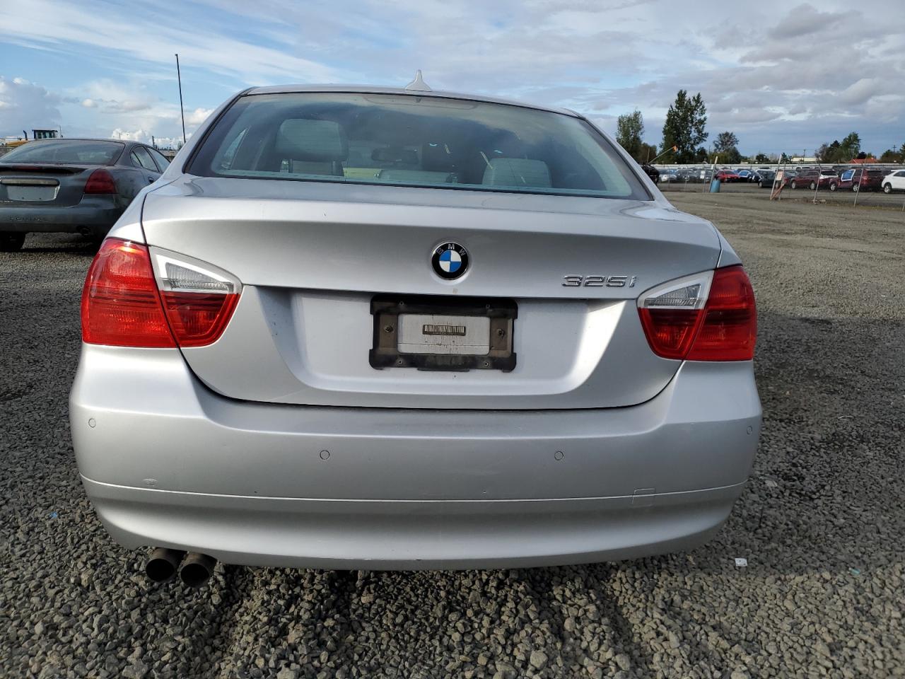2006 BMW 325 I VIN: WBAVB13506KX40719 Lot: 82198515