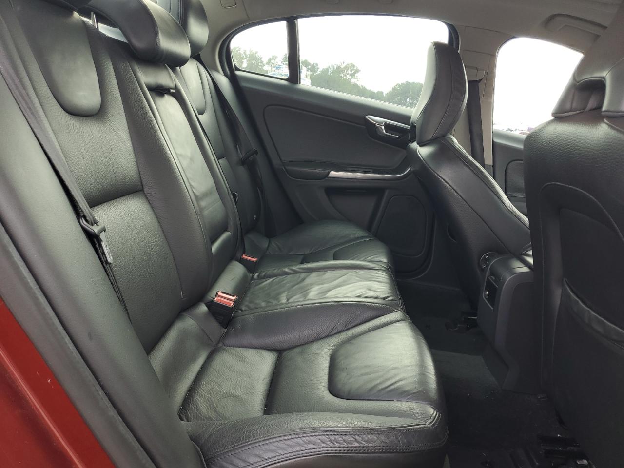 2011 Volvo S60 T6 VIN: YV1902FH7B2014740 Lot: 81901155