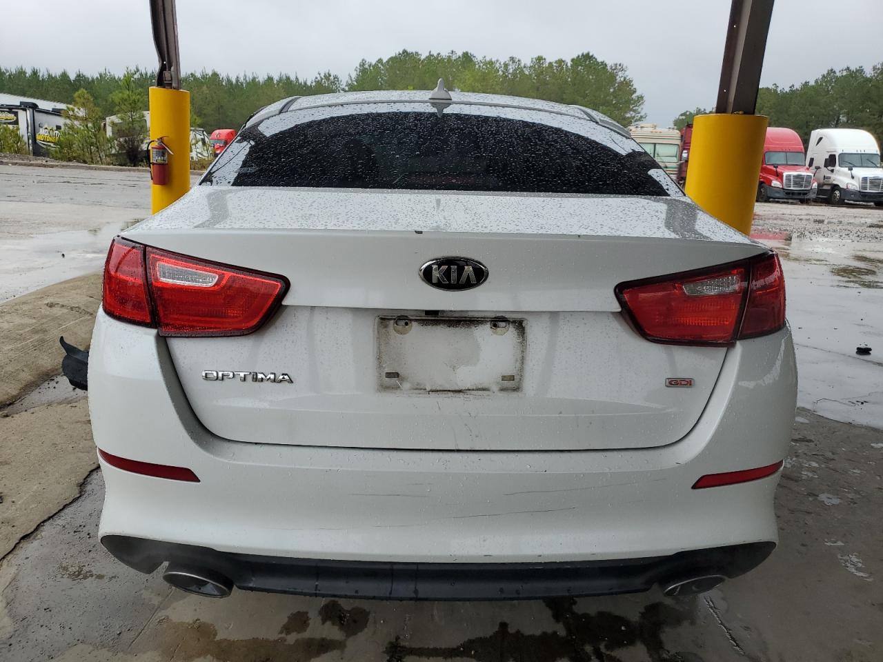 2015 Kia Optima Lx VIN: 5XXGM4A75FG410130 Lot: 82767275