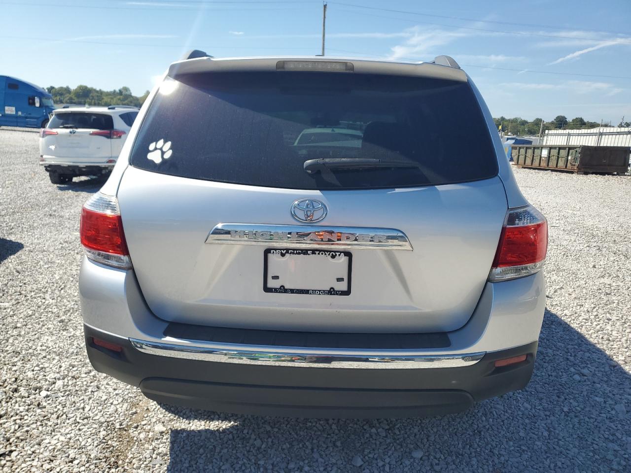 2011 Toyota Highlander Base VIN: 5TDZK3EH4BS048151 Lot: 84973165