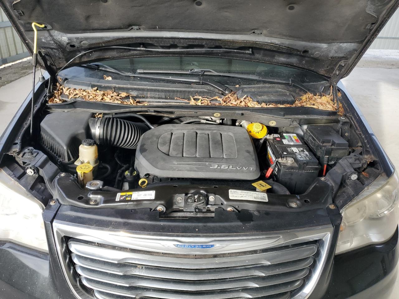 2015 Chrysler Town & Country Touring VIN: 2C4RC1BG4FR755312 Lot: 90418135