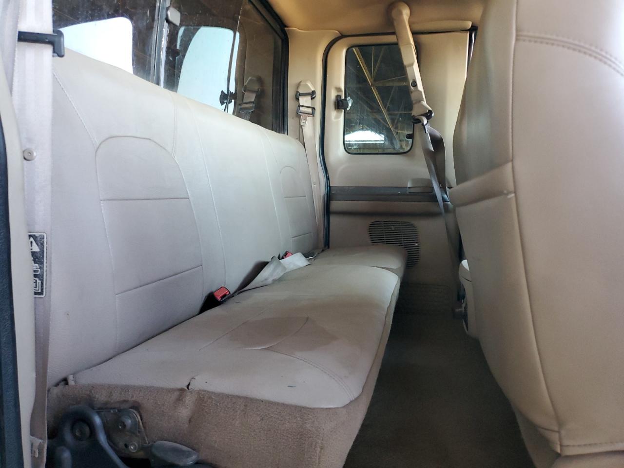 2000 Ford F250 Super VIN: 1FTNX21F2YEA77323 Lot: 90363785