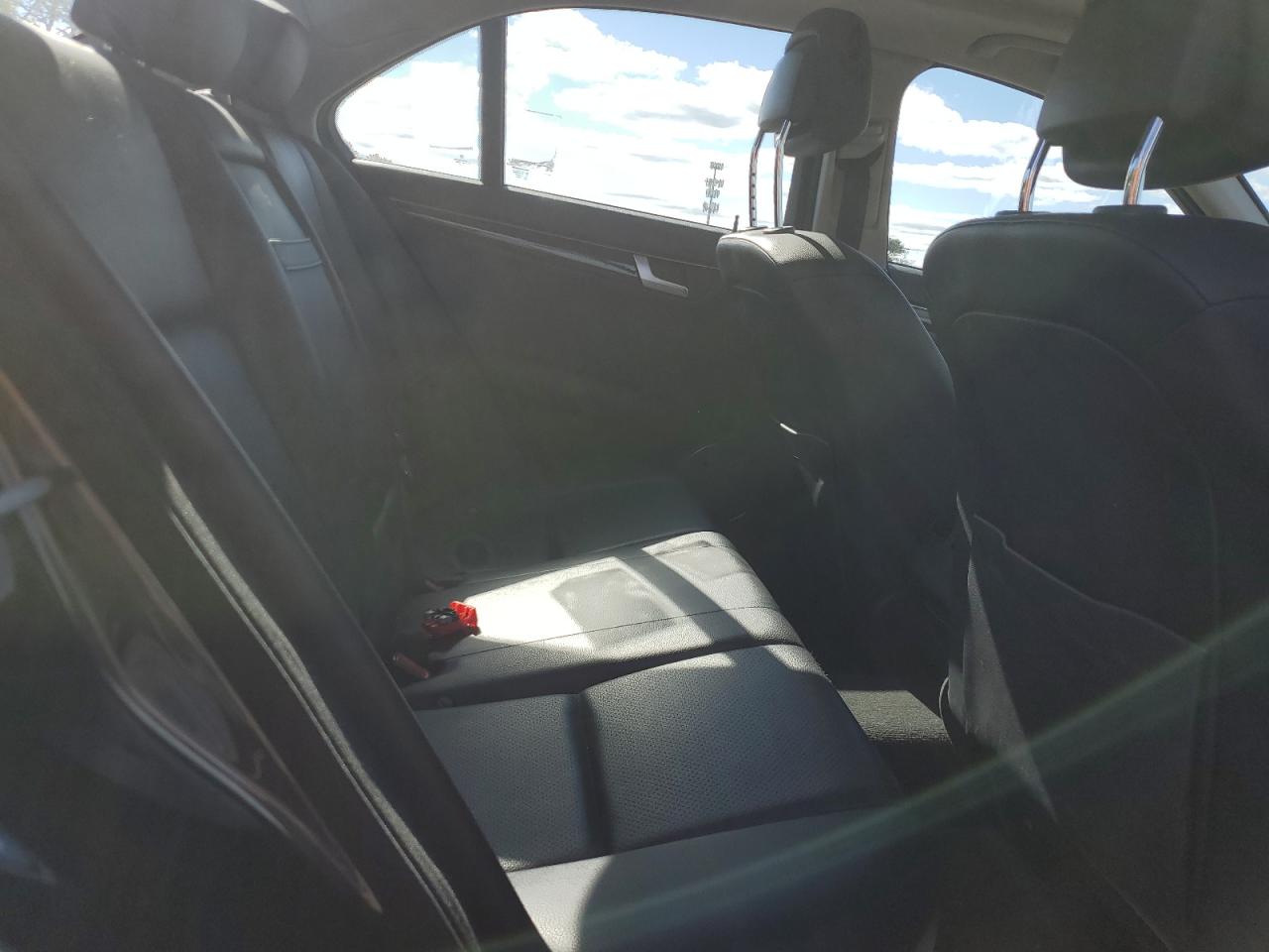 2012 Mercedes-Benz C 300 4Matic VIN: WDDGF8BB7CR193859 Lot: 85902475