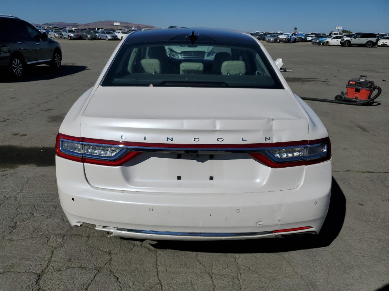 2018 Lincoln Continental Reserve VIN: 1LN6L9NC1J5602981 Lot: 85561575