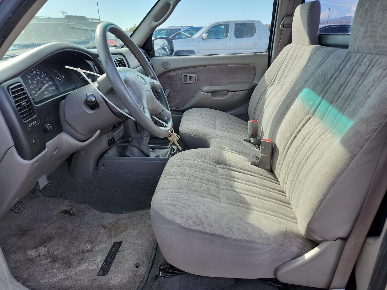 2001 Toyota Tacoma VIN: 5TENL42N51Z813395 Lot: 82456405