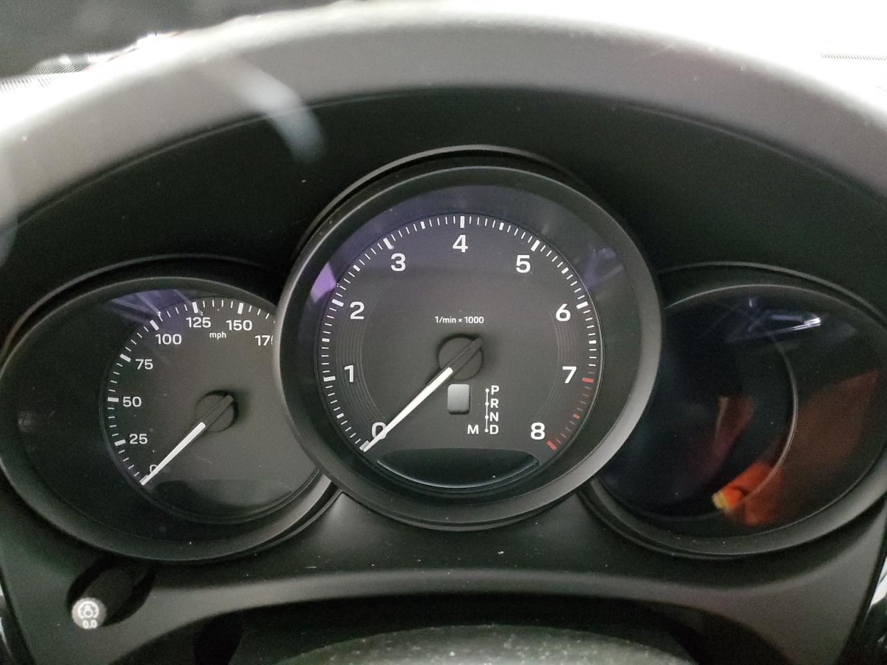 2024 Porsche Macan Base VIN: WP1AA2A52RLB11621 Lot: 89725735