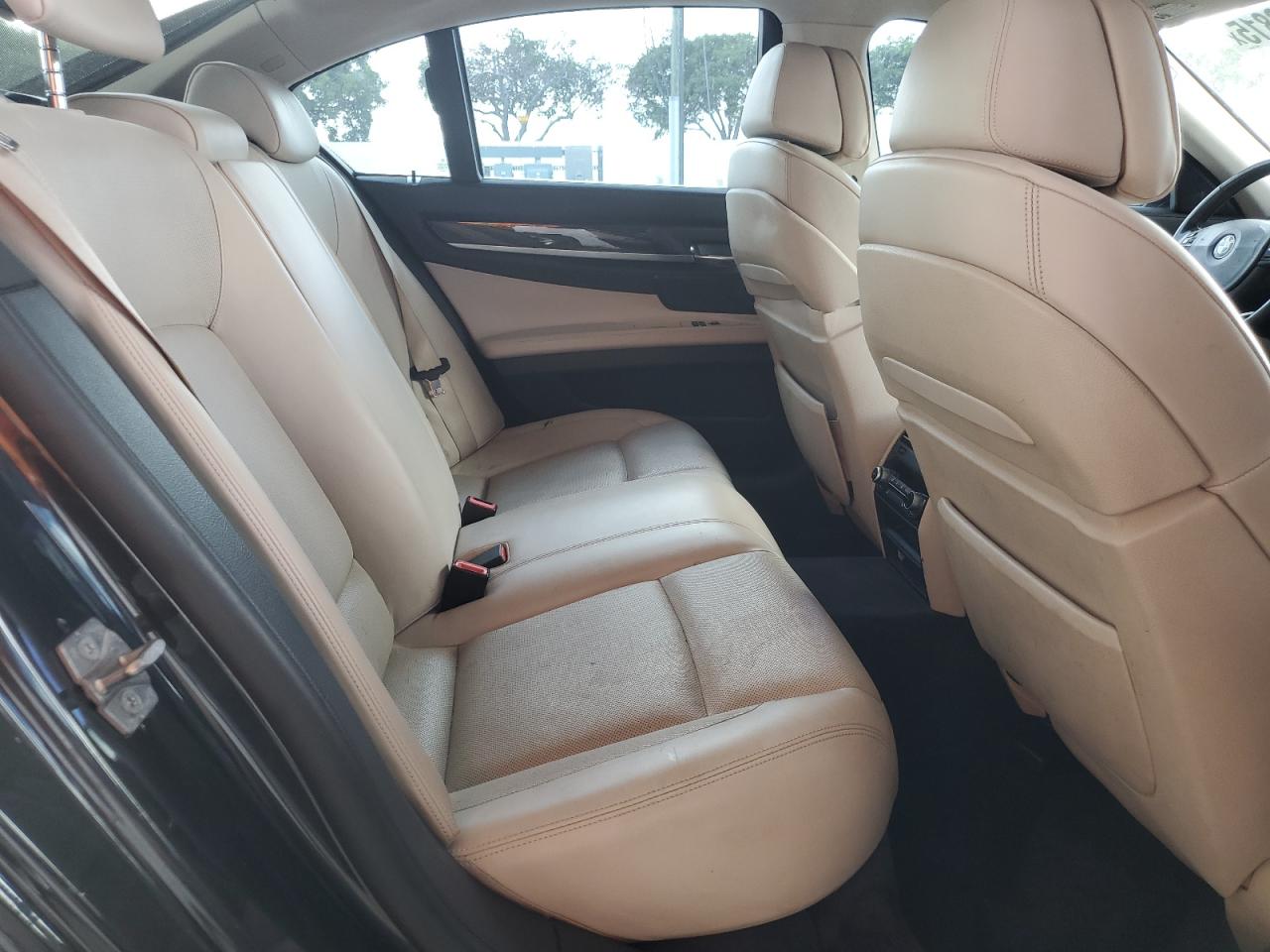 2011 BMW 750 Xi VIN: WBAKC6C58BC395084 Lot: 85352815