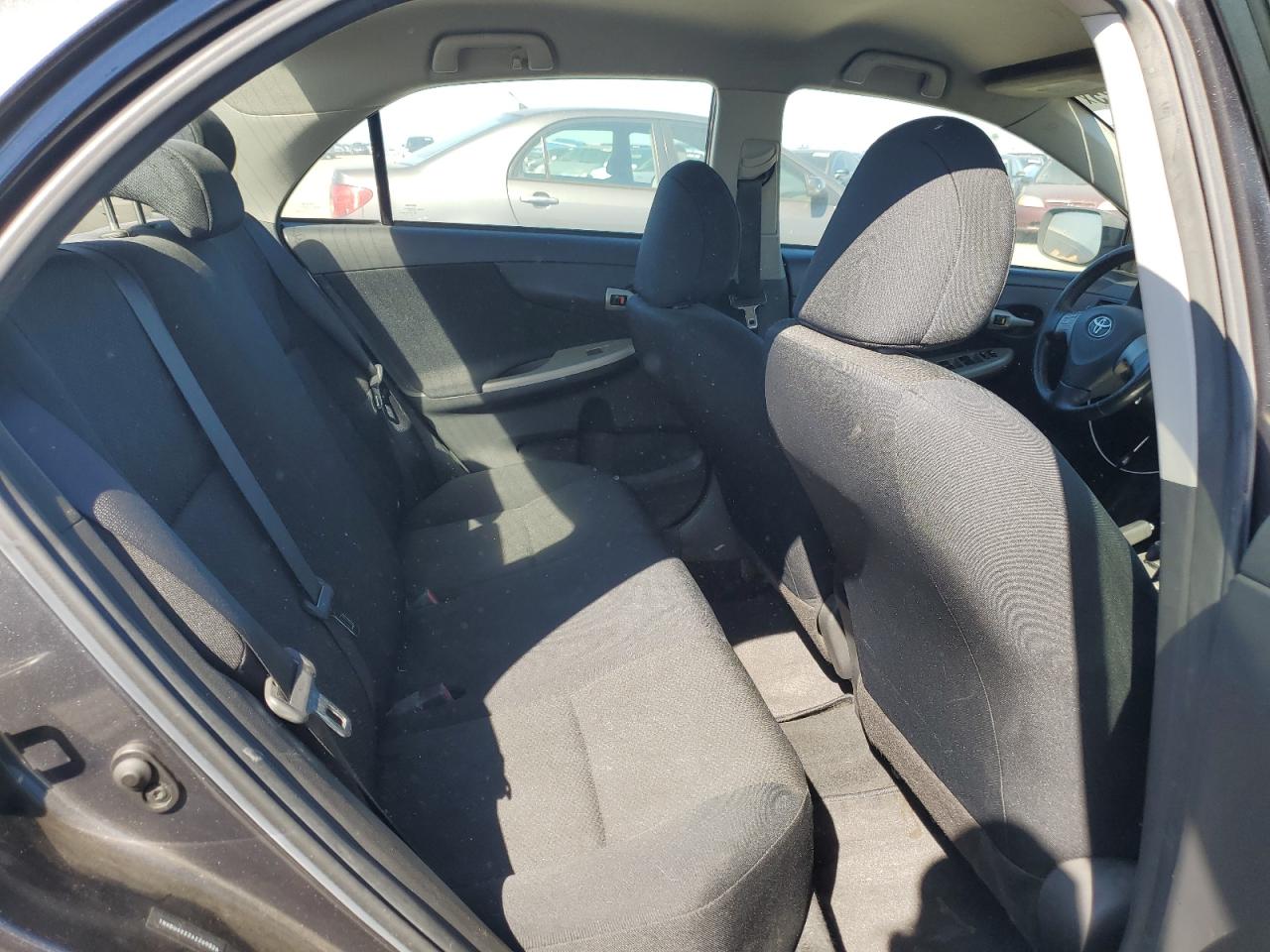2010 Toyota Corolla Base VIN: 1NXBU4EE2AZ269826 Lot: 85782025