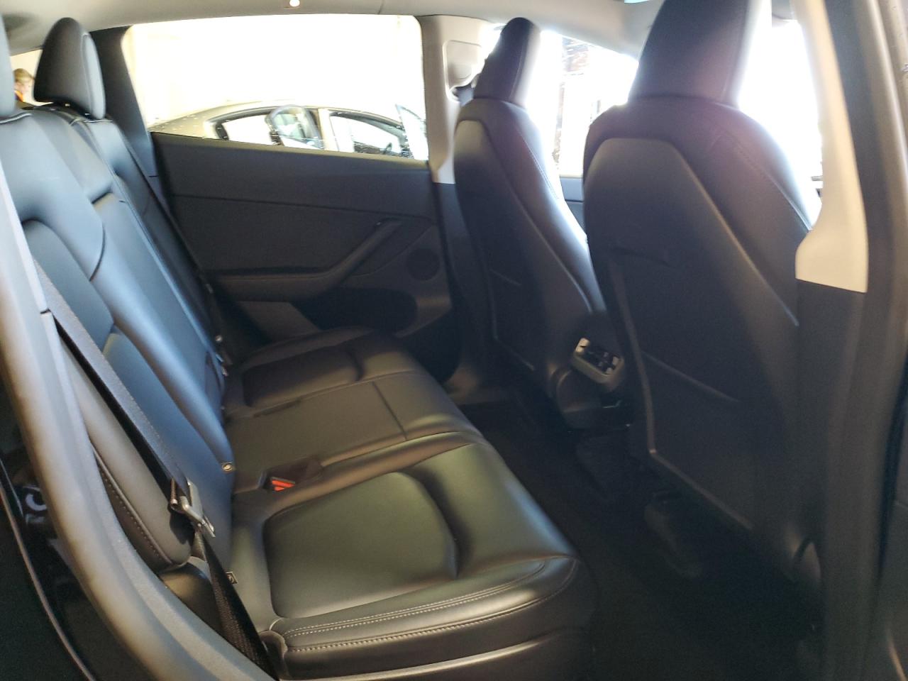 2025 Tesla Model Y VIN: 7SAYGAEE1SF284867 Lot: 85909375