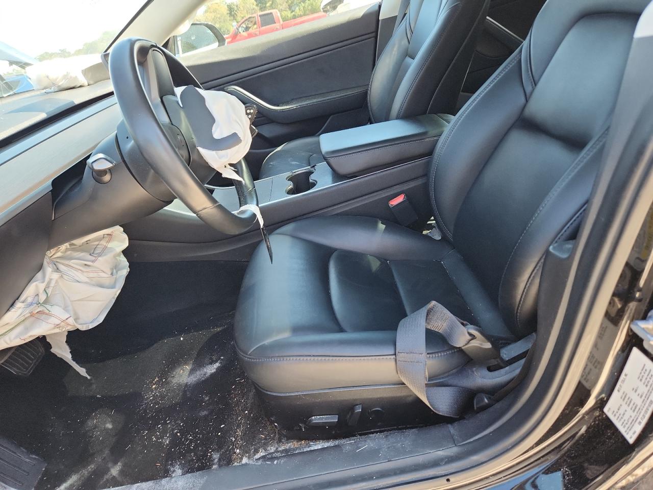 2019 Tesla Model 3 VIN: 5YJ3E1EB7KF197039 Lot: 87233865