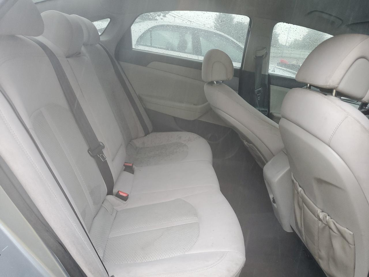 2015 Hyundai Sonata Se VIN: 5NPE24AF1FH107175 Lot: 82224205