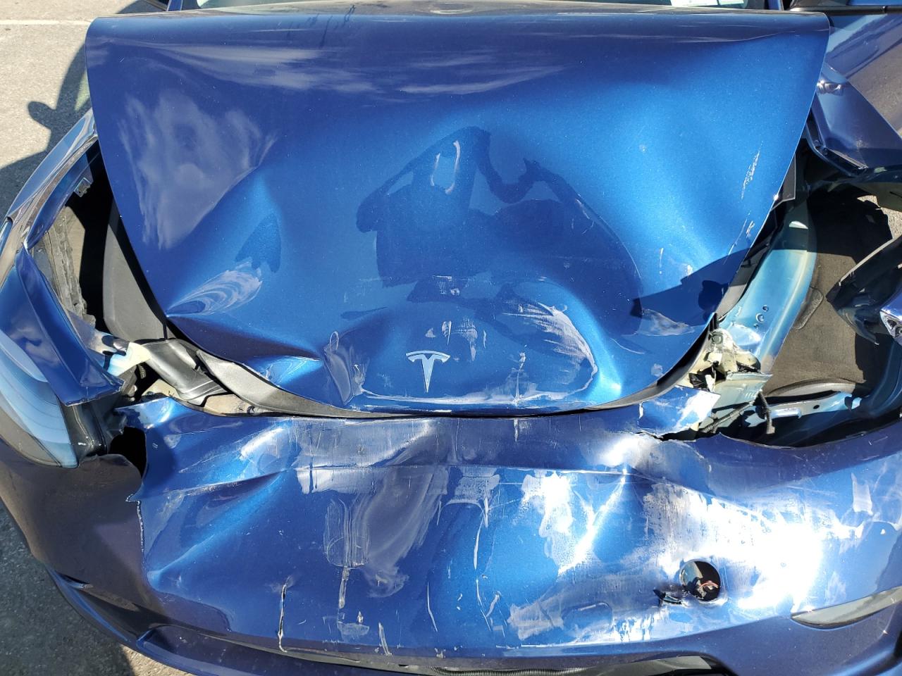 2023 Tesla Model Y VIN: 7SAYGDEEXPA211843 Lot: 82739925