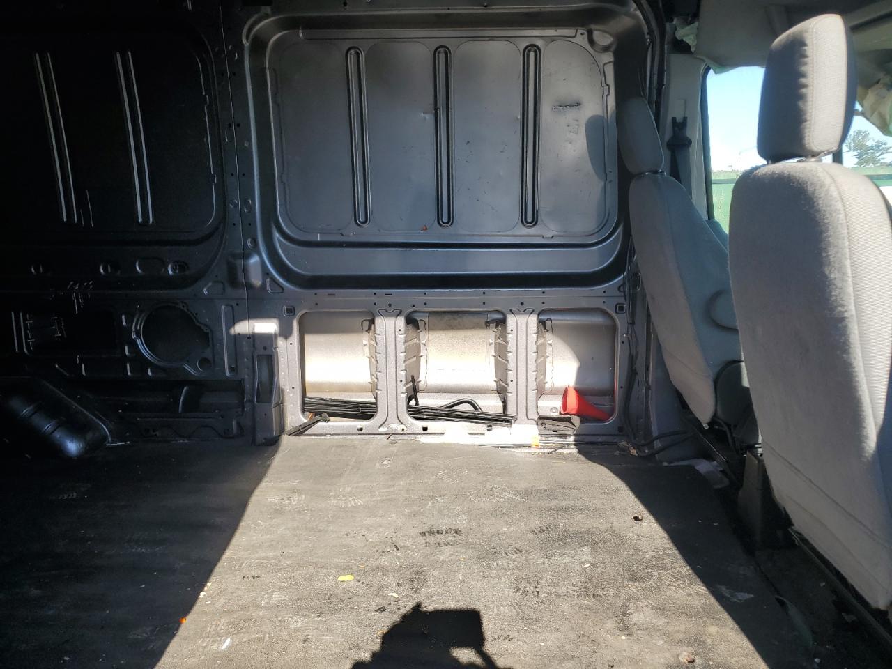 2015 Ford Transit T-250 VIN: 1FTYR2CG7FKA21910 Lot: 86787735