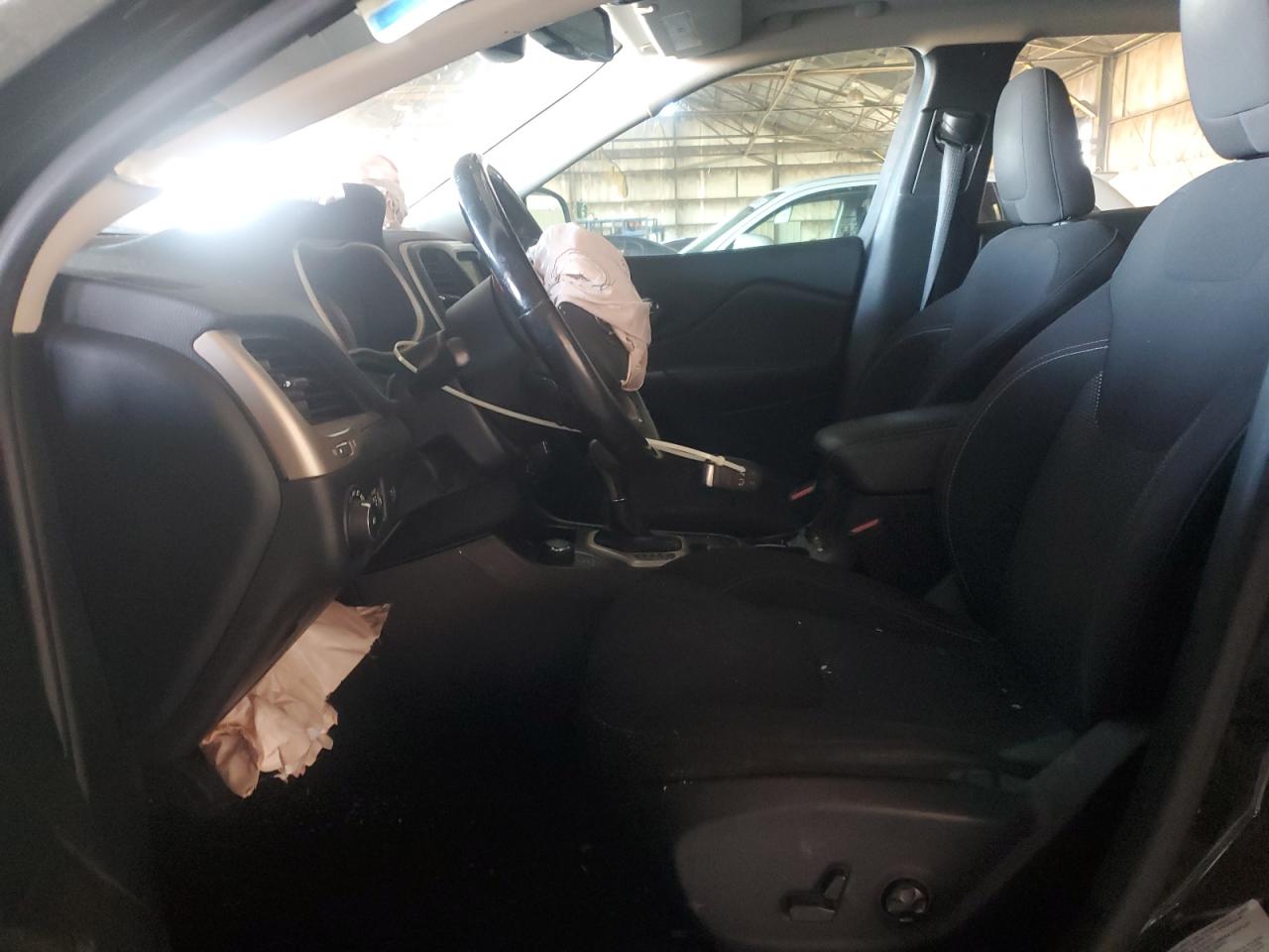 2017 Jeep Cherokee Latitude VIN: 1C4PJMCB3HW513574 Lot: 86191165