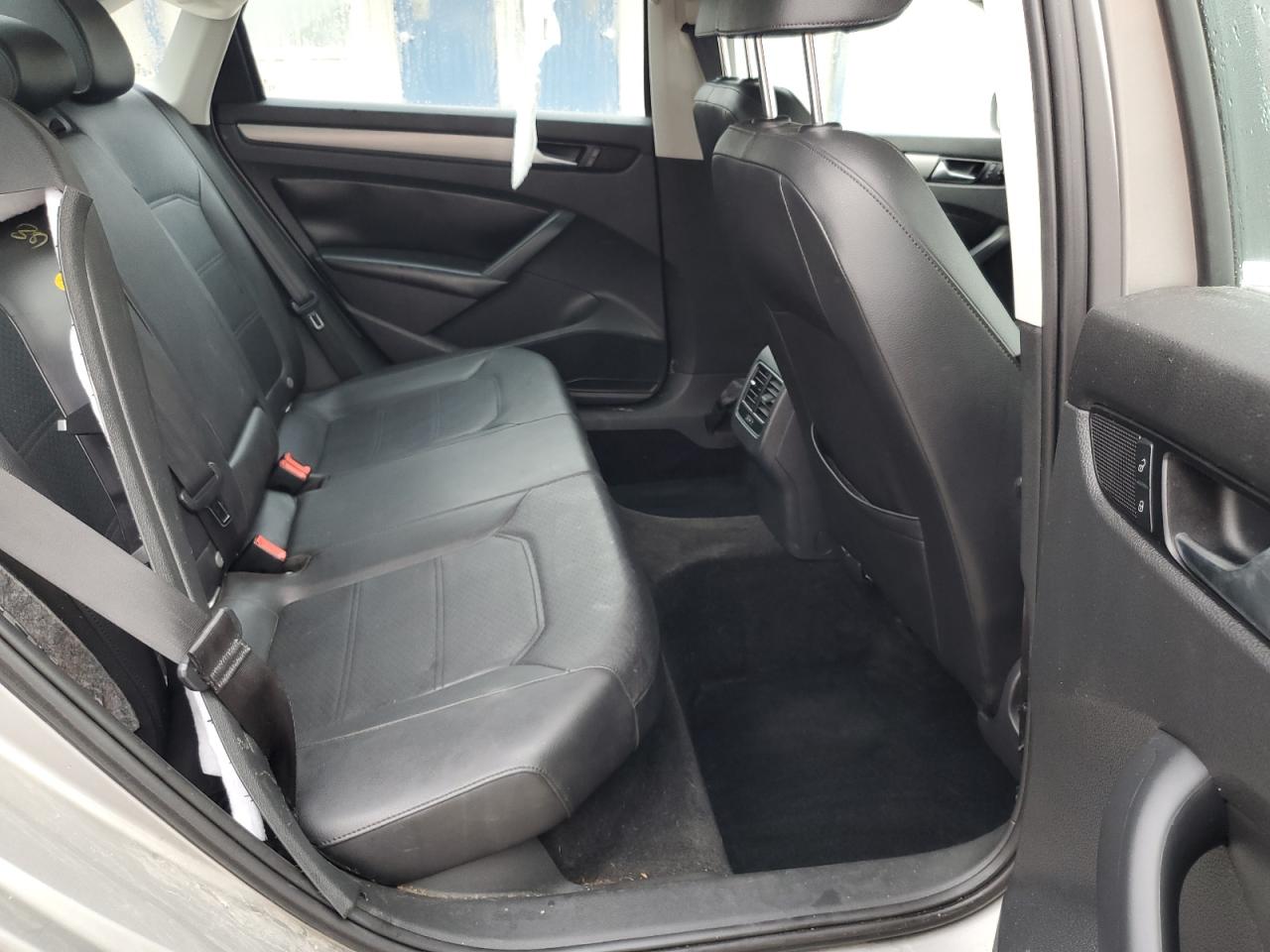 2014 Volkswagen Passat Se VIN: 1VWBN7A3XEC025258 Lot: 82110185