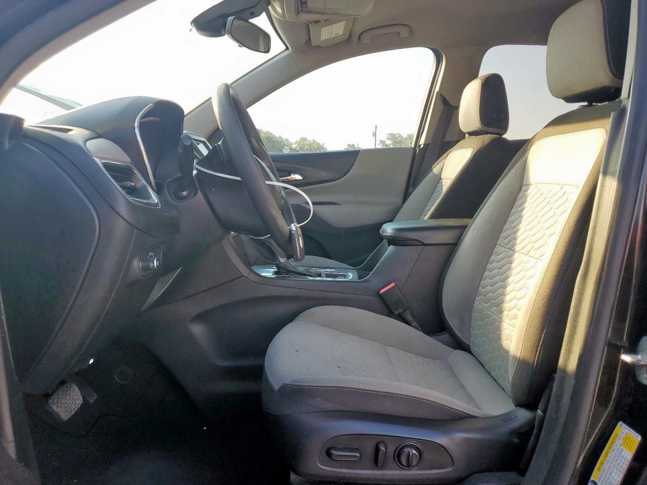 2020 Chevrolet Equinox Ls VIN: 2GNAXHEV9L6106386 Lot: 84891725