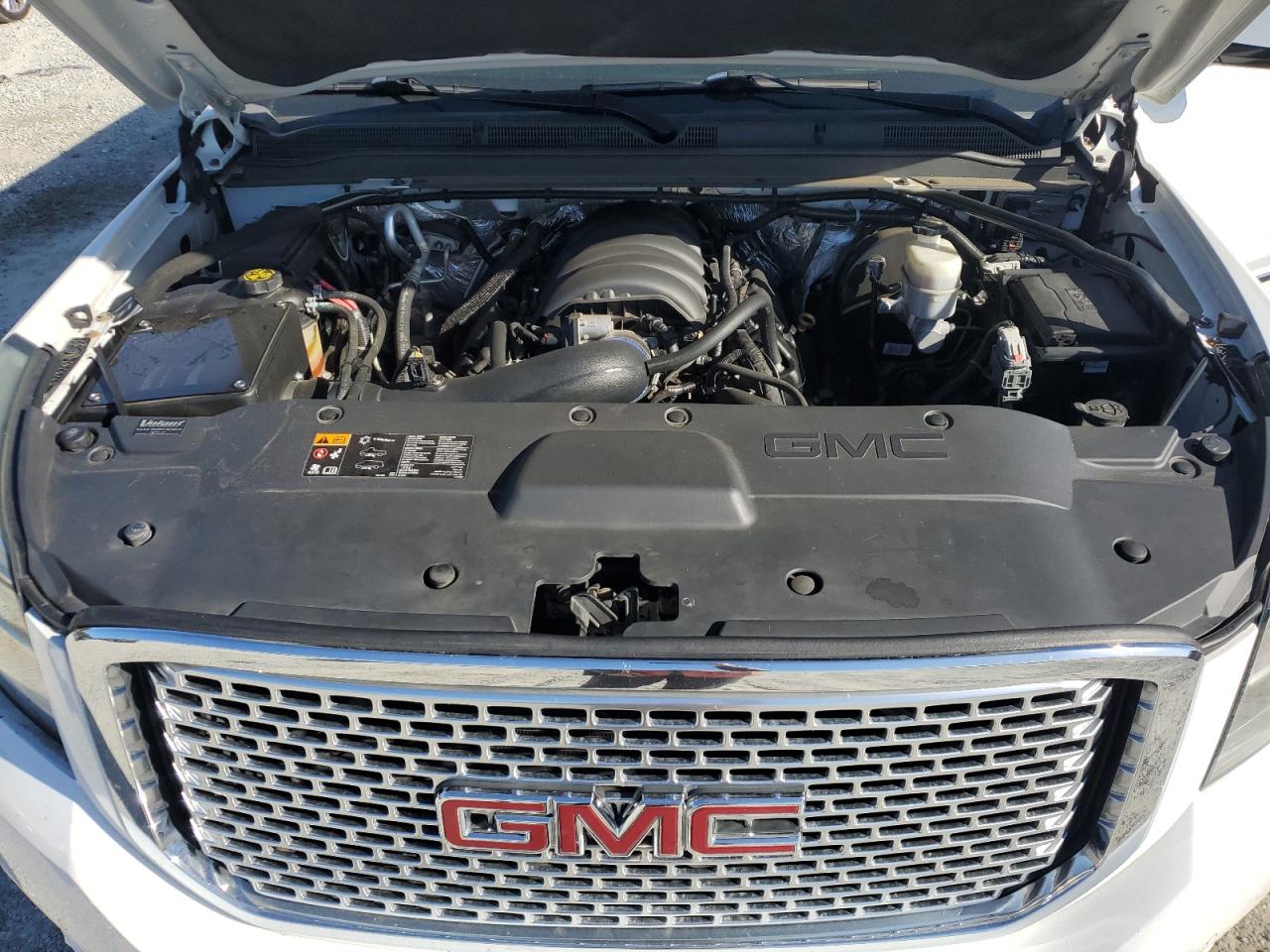 2016 GMC Yukon Xl Denali VIN: 1GKS1HKJ0GR403772 Lot: 85176735