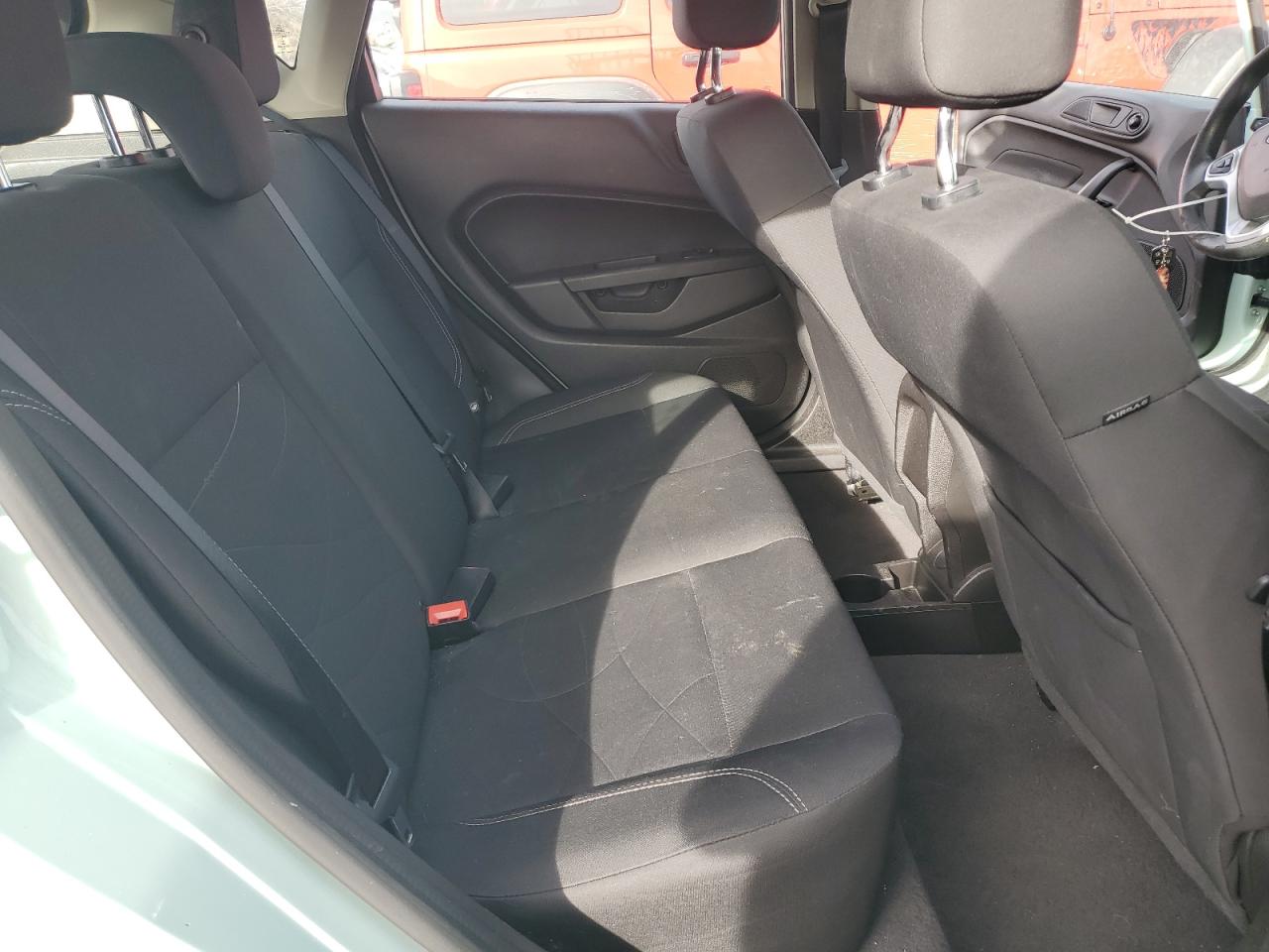 2019 Ford Fiesta Se VIN: 3FADP4EJ3KM135792 Lot: 90497935