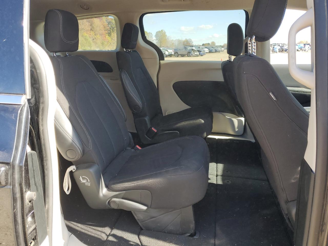 2023 Chrysler Voyager Lx VIN: 2C4RC1CG4PR560911 Lot: 89860325