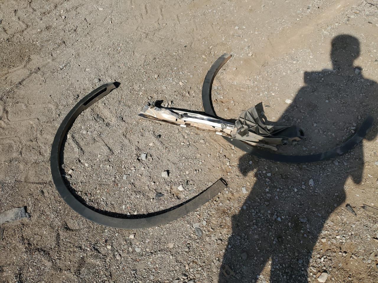 2023 Tesla Model Y VIN: 7SAYGDEE5PF624188 Lot: 87409915