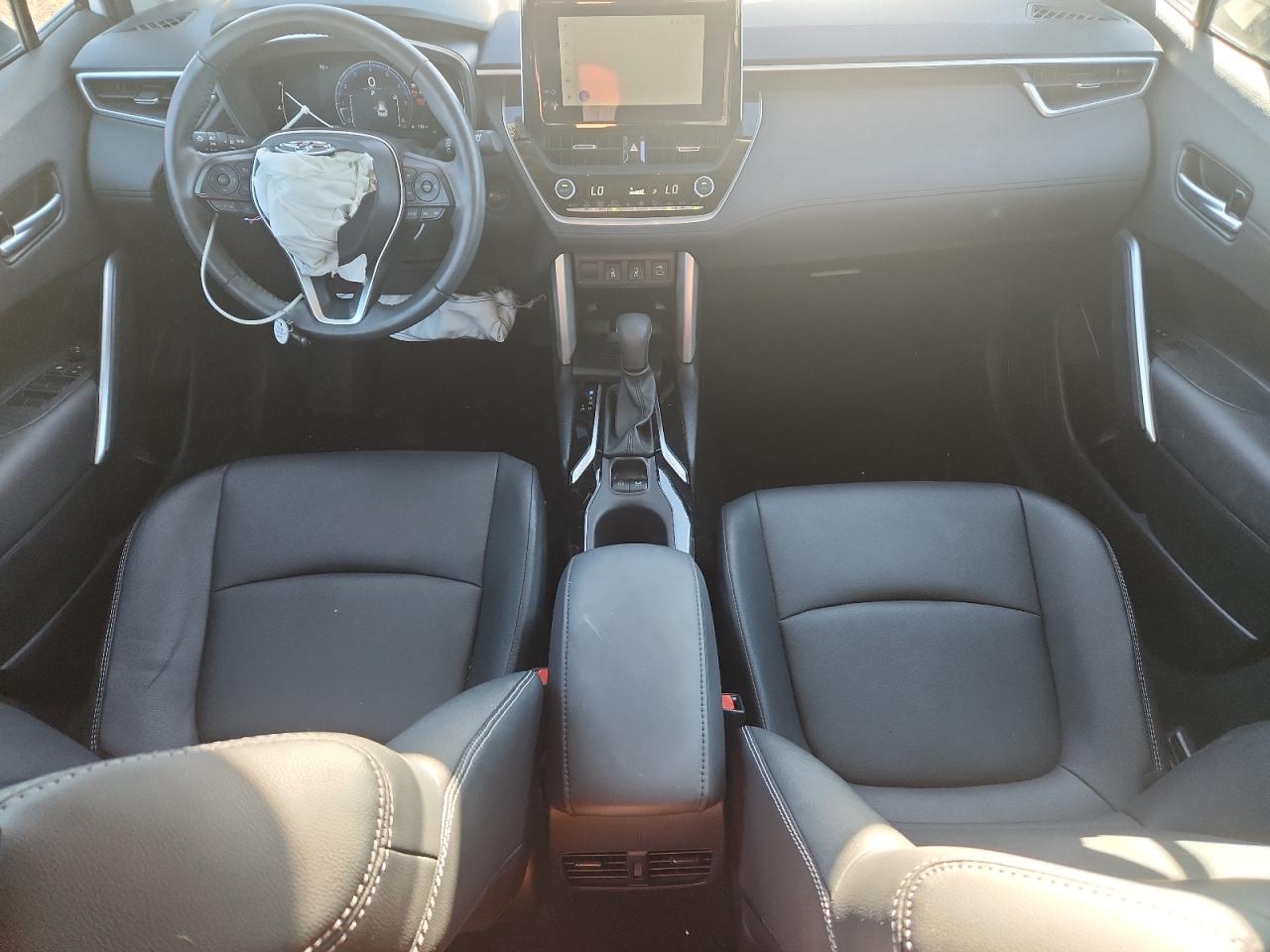 2024 Toyota Corolla Cross Xle VIN: 7MUDAAAG2RV087013 Lot: 85517675