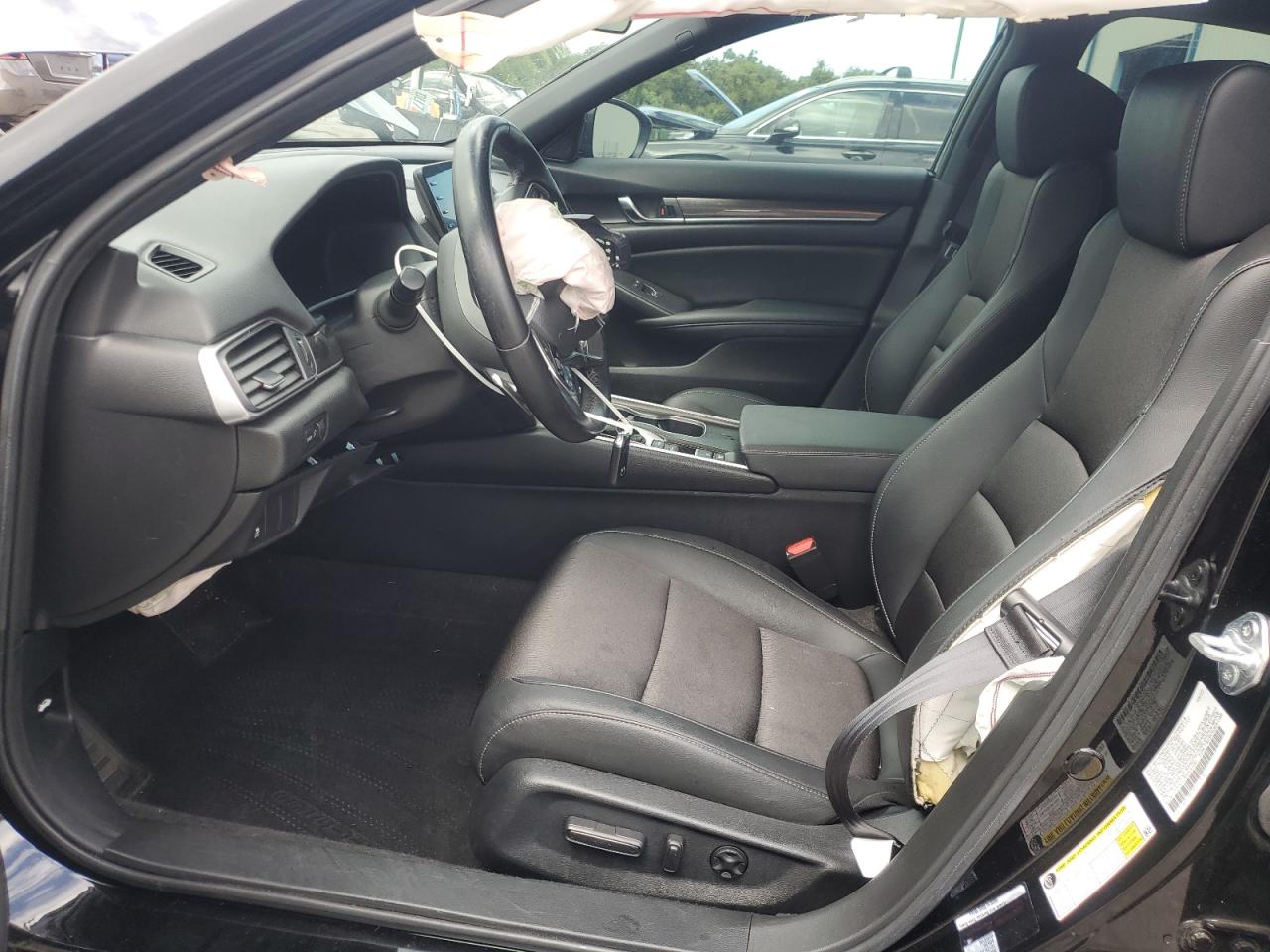 2022 Honda Accord Sport VIN: 1HGCV1F36NA041046 Lot: 84831415