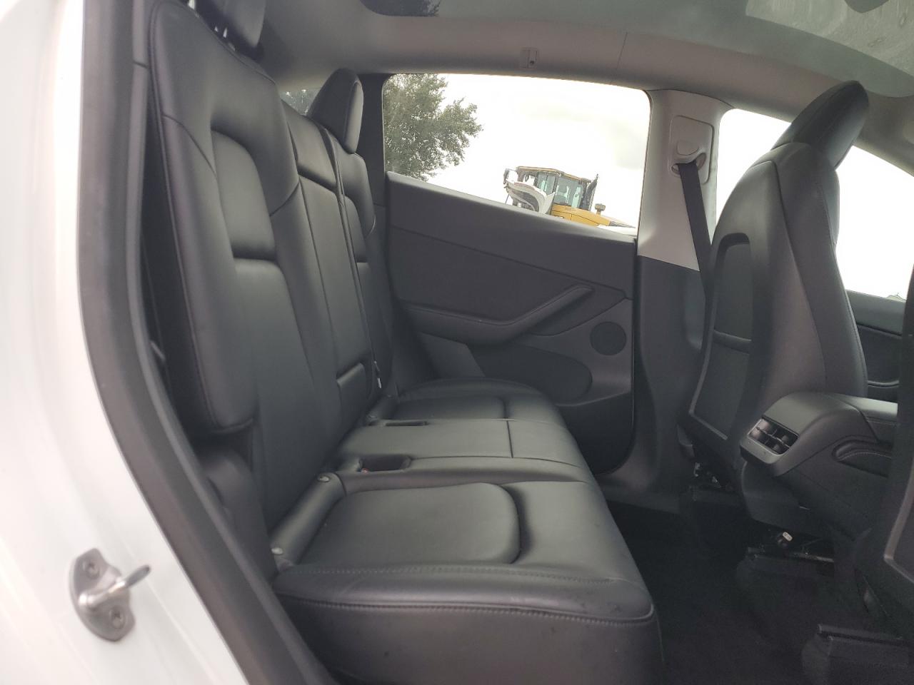 2021 Tesla Model Y VIN: 5YJYGDEE0MF295909 Lot: 81913475