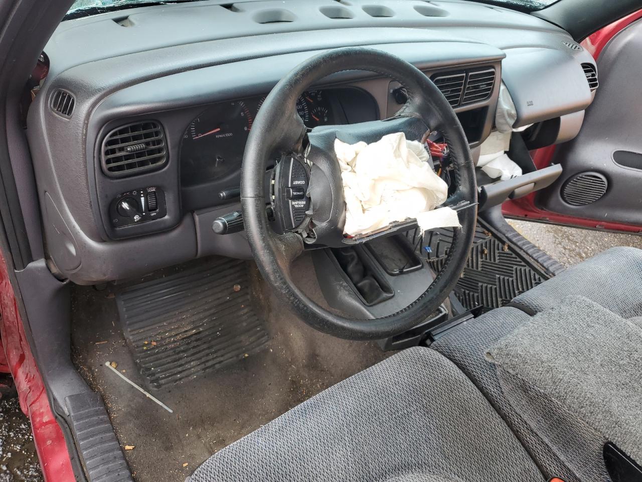 1999 Dodge Dakota VIN: 1B7GG22Y2XS104285 Lot: 84239595