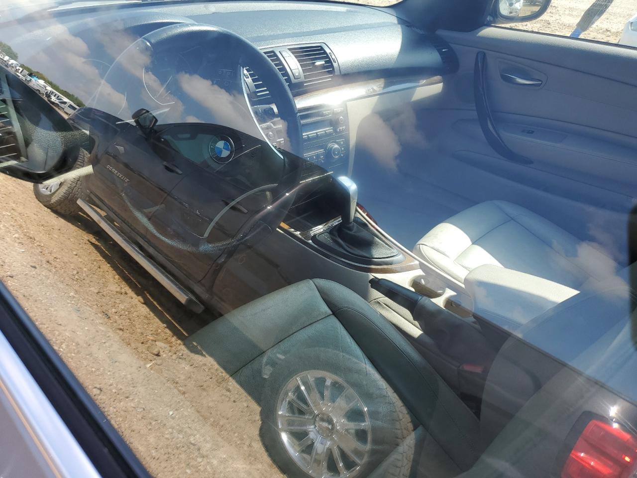 Фото: WBAUL7C59CVM82254