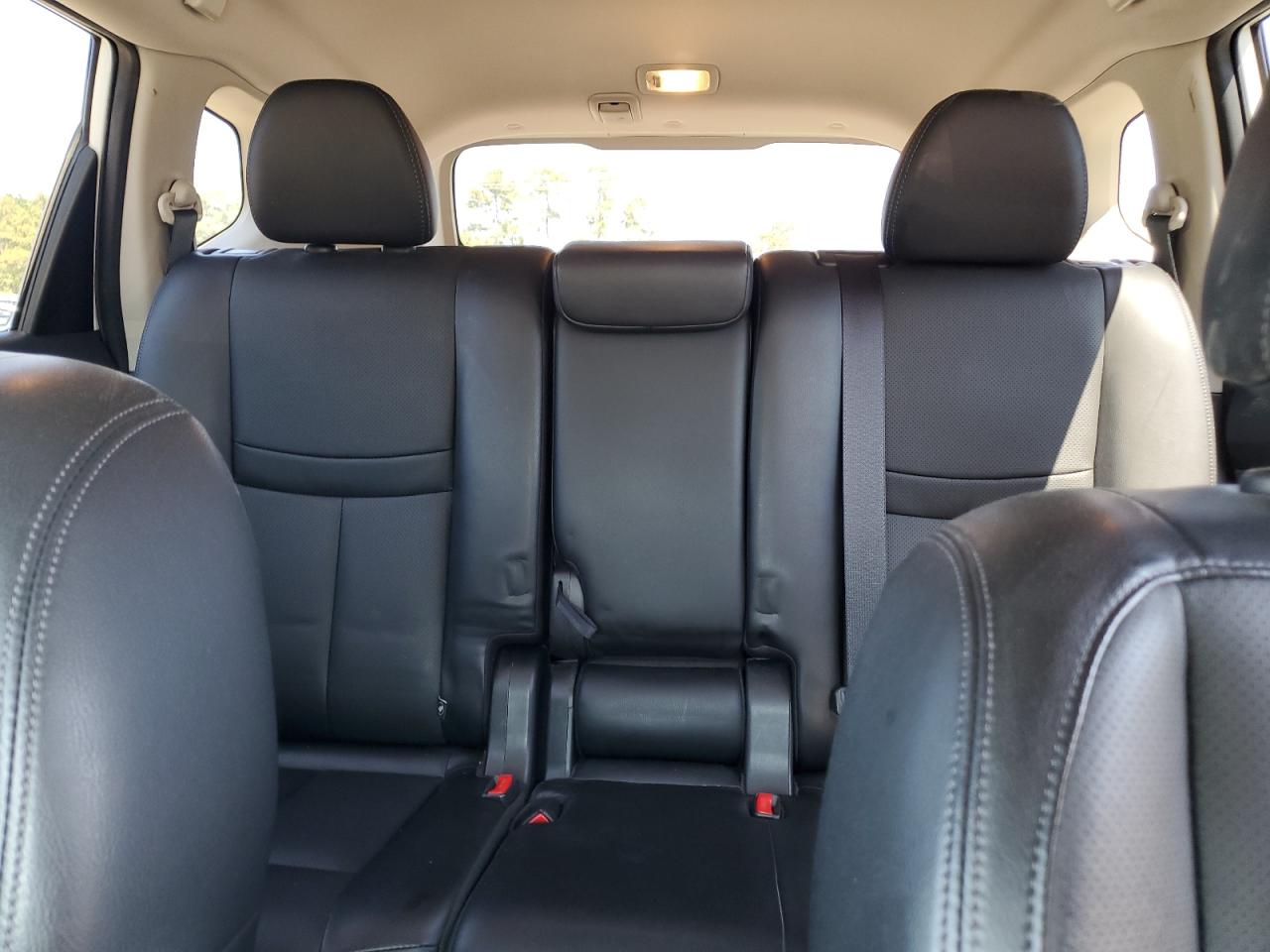 2018 Nissan Rogue S VIN: JN8AT2MT7JW467303 Lot: 85820805