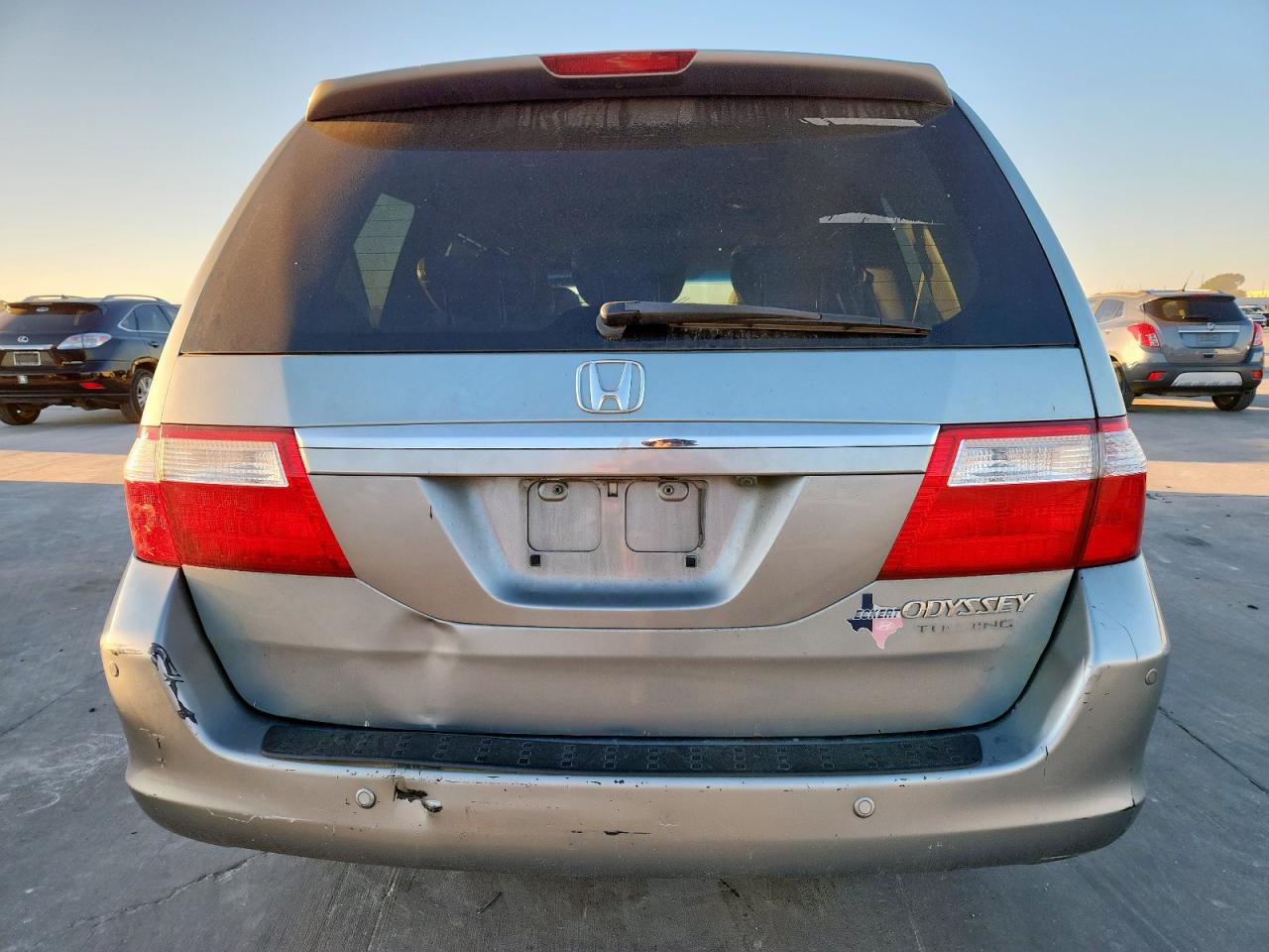 2005 Honda Odyssey Touring VIN: 5FNRL38835B132849 Lot: 86166625
